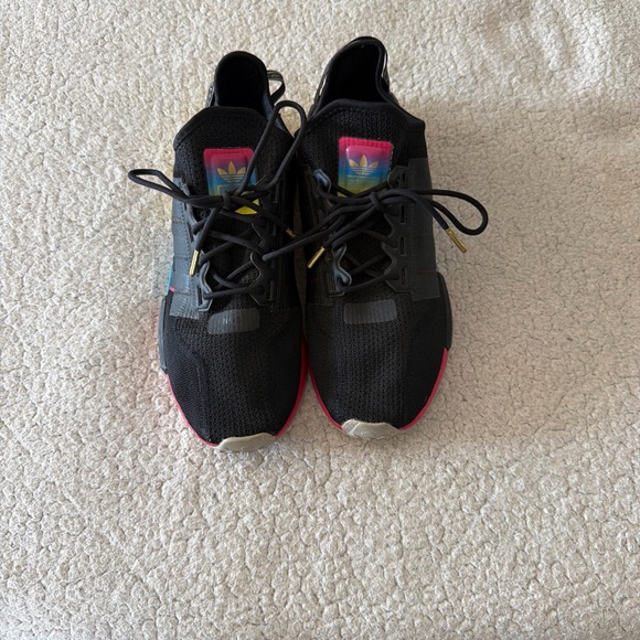 Adidas NMD R1 V2 